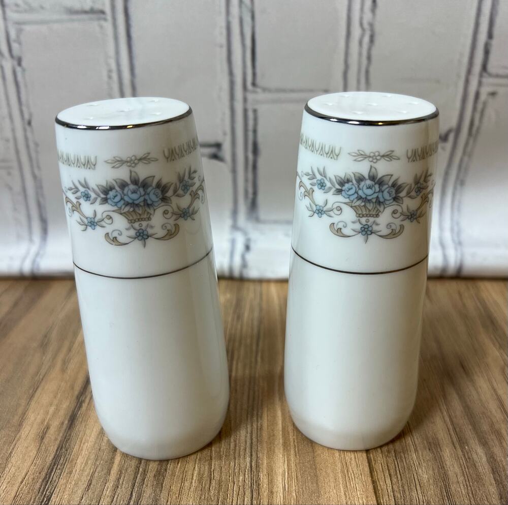 Vintage Diane Fine China Japan Salt Pepper Shakers 4” Blue Floral Platinum Trim